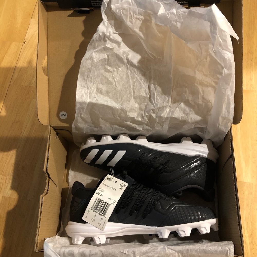 NEW in box Adidas Afterburner black & white cleat